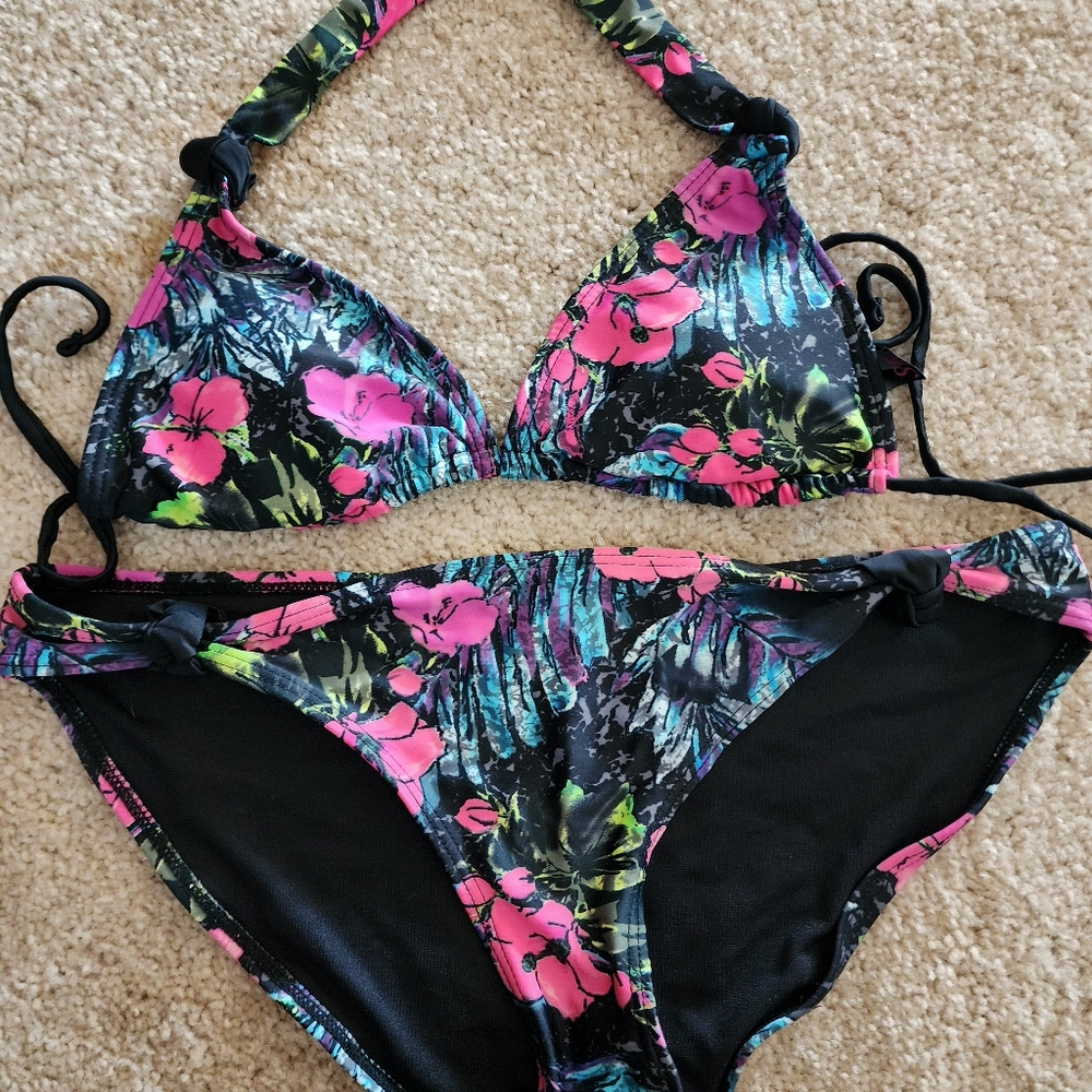 Tropical Shi bathing suit - Picture 2 of 6